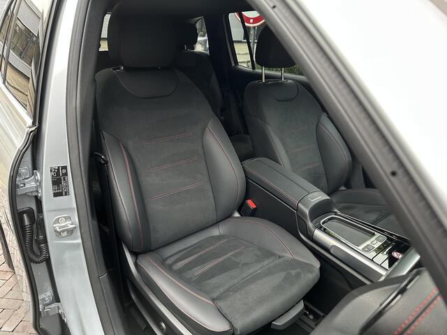 Mercedes-Benz EQB 250+ AMG Line 7p. 71 kWh 7 persoons Wide Screen Ambient verlichting Head Up Burmester