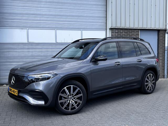 Mercedes-Benz EQB 250+ Business Solution AMG | Panoramadak | Night Pakket | Burmester Surround Sound | 360° Camera | Head-up Display | Dodehoekassistent | Elektrisch Verstelbare Stoelen + Memory | Stoelverwarming | Sfeerverlichting | Apple CarPlay | Android Auto