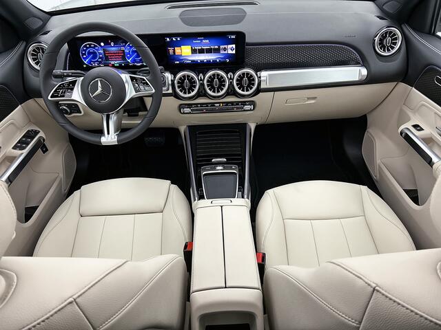 Mercedes-Benz EQB 250+ Business Solution Luxury 71 kWh | GUARD 360° Voertuigbescherming Plus | Smartphone integratie | Panoramaschuifdak | Stoelverwarming voor | Dodehoekassistent | Donkergetint glas achter |