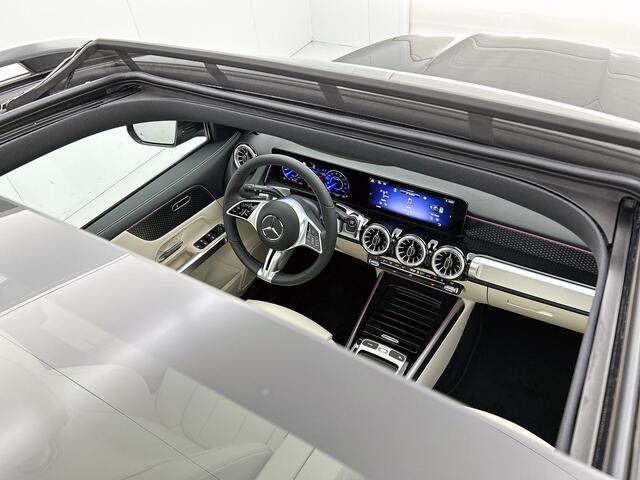 Mercedes-Benz EQB 250+ Business Solution Luxury 71 kWh | GUARD 360° Voertuigbescherming Plus | Smartphone integratie | Panoramaschuifdak | Stoelverwarming voor | Dodehoekassistent | Donkergetint glas achter |
