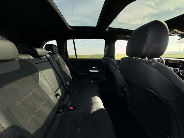 Mercedes-Benz EQB 250 AMG Line Pano BTW auto