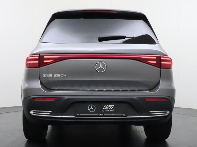 Mercedes-Benz EQB 250+ Business Solution Luxury 7pers. 71 kWh Accu | Distronic Cruise Control | Memorystoelen | Panorama - Schuifdak | Apple Carplay & Android Auto | 360° Camera | Sfeerverlichting | Verwarmd Stuurwiel