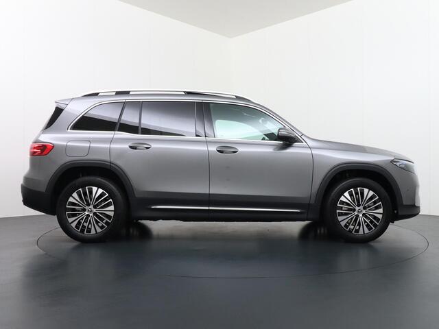 Mercedes-Benz EQB 250+ Business Solution Luxury 7pers. 71 kWh Accu | Distronic Cruise Control | Memorystoelen | Panorama - Schuifdak | Apple Carplay & Android Auto | 360° Camera | Sfeerverlichting | Verwarmd Stuurwiel