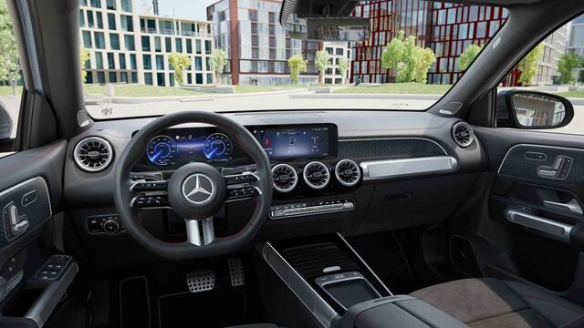 Mercedes-Benz EQB 250+ Business Solution AMG 71 kWh | Panoramaschuifdak | Dodehoekassistent | Led-Koplampen | Head-Up | Burmester |