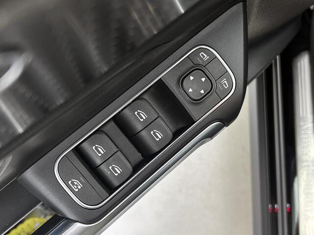 Mercedes-Benz EQB 250+ Business Solution 71 kWh | Easypack achterklep | Stoelverwarming vooraan | Sfeerverlichting | LED High Performance | Parkeerpakket met achteruitrijcamera |