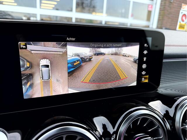 Mercedes-Benz EQB 300 4MATIC AMG Line 7-Persoons Panoramadak, 360 camera