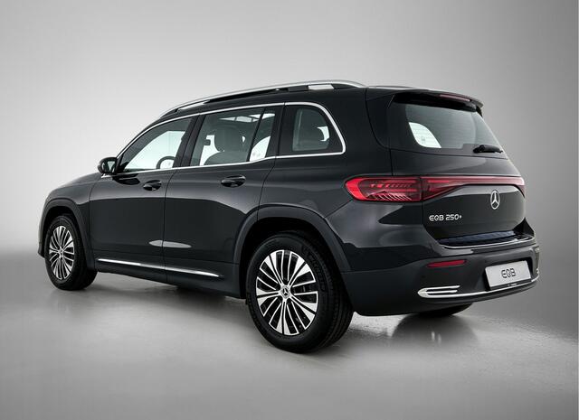 Mercedes-Benz EQB 250+ Business Solution Luxury 71 kWh | Smartphone integratie | Trekhaak | Panoramaschuifdak | Draadloos opladen Smartphone | Stoelverwarming vooraan |