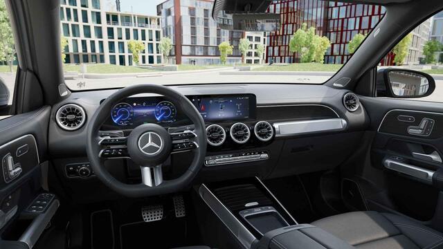 Mercedes-Benz EQB 350 4MATIC AMG Line | Panoramadak | Trekhaak | Winter pakket | Distronic | Burmester | 360 camera |