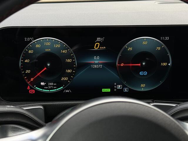 Mercedes-Benz EQB 250 AMG Line 7p. 67 kWh | SoH 93% | Panorama | Sfeer Verlichting | Burmester | Camera |