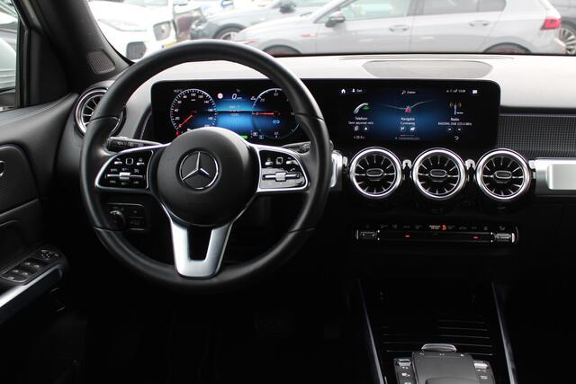 Mercedes-Benz EQB 250 Business Line 7p. 67 kWh / Camera / Apple CarPlay / Half leder / Keyless / 18'' / Navigatie / DAB / Dodehoek / Cruise Control