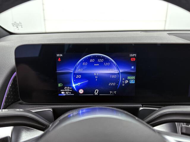 Mercedes-Benz EQB 250+ Business Solution AMG 71 kWh | Parkeerpakket met achteruitrijcamera | Sfeerverlichting | Sierdelen in Star Pattern | Stuurschakelpaddles | Stoelverwarming |