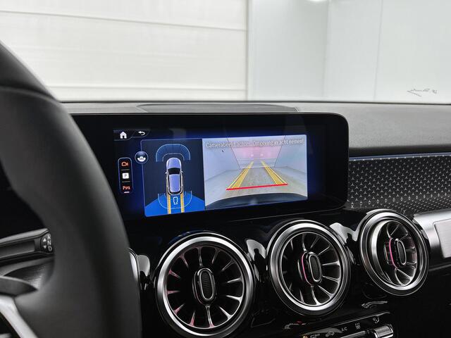 Mercedes-Benz EQB 250+ Business Solution AMG 71 kWh | Parkeerpakket met achteruitrijcamera | Sfeerverlichting | Sierdelen in Star Pattern | Stuurschakelpaddles | Stoelverwarming |