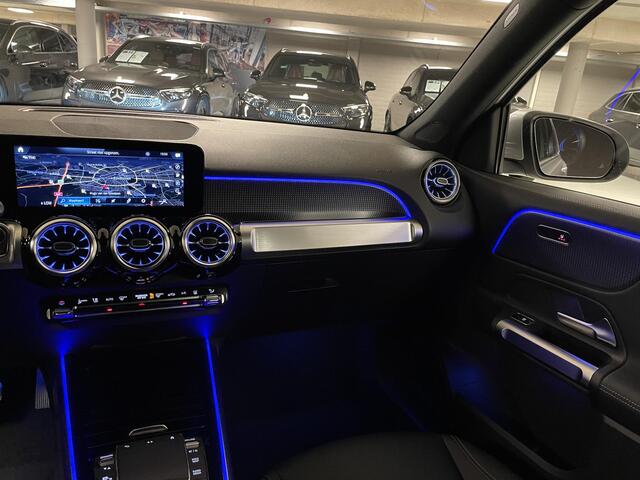 Mercedes-Benz EQB 250+ Business Edition 71 kWh | Sfeerverlichting | Dodehoek Assistent | Stoelverwarming