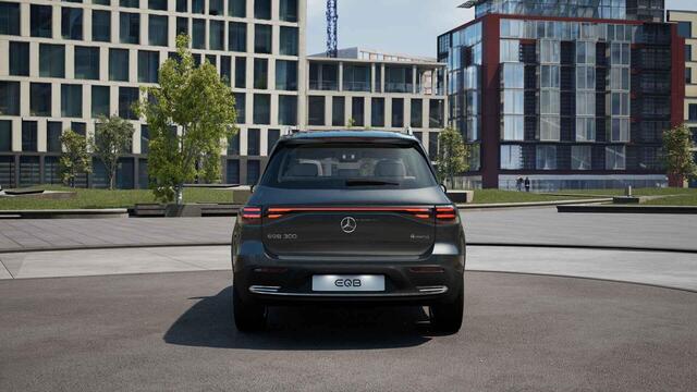 Mercedes-Benz EQB 300 4MATIC Luxury Line 67 kWh | Beige bekleding | Winter pakket | Achteruitrijcamera |