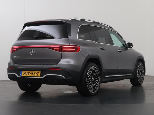 Mercedes-Benz EQB 250+ AMG Line 71 kWh | Headup | Panoramadak | Memory | Multispaaks lichtmetalen velgen | Burmester | 360 graden camera |
