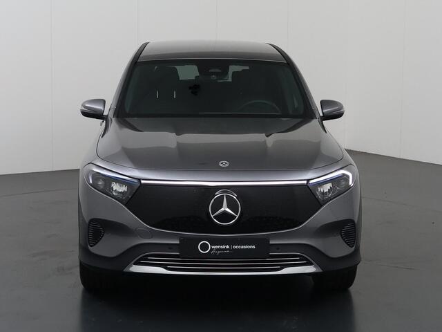 Mercedes-Benz EQB 250+ Luxury Line 71 kWh | Getint glas | Winter pakket | Achteruitrijcamera |