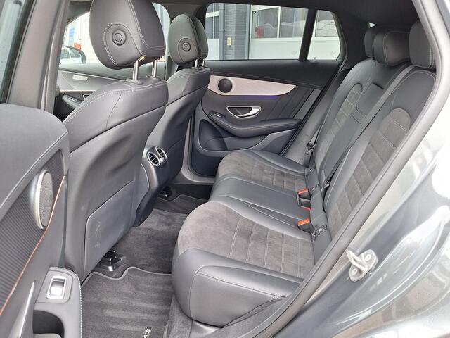 Mercedes-Benz EQC 400 4MATIC | RijAssistentiepakket | Schuifdak | Sfeerverlichting | Elektrische achterklep | Stoelverwarming
