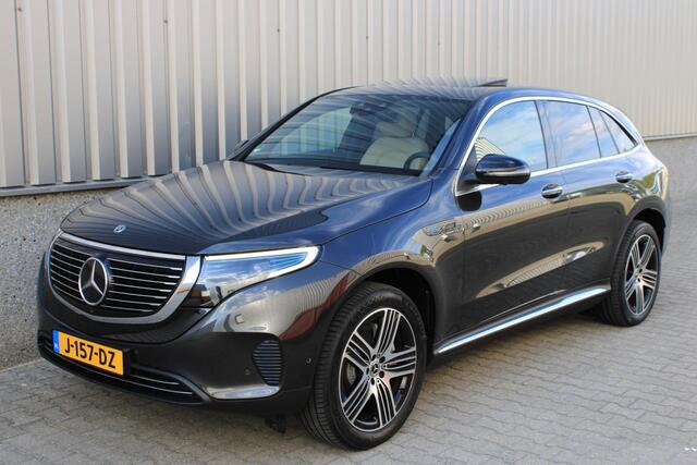 Mercedes-Benz EQC 400 4MATIC Premium Plus 80 kWh Accu 95% | Trekhaak | Burmester | Schuifdak | Memory | Distronic | HeadUp | Beige Leder | Dealer Onderhouden | BTW