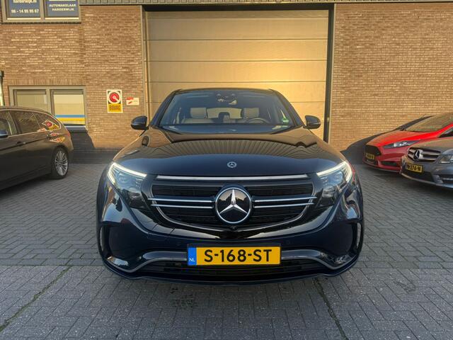 Mercedes-Benz EQC 400 4MATIC AMG Line 80 kWh | 2E EIGENAAR | 12MND GARANTIE | ACC | TREKHAAK | NL AUTO |