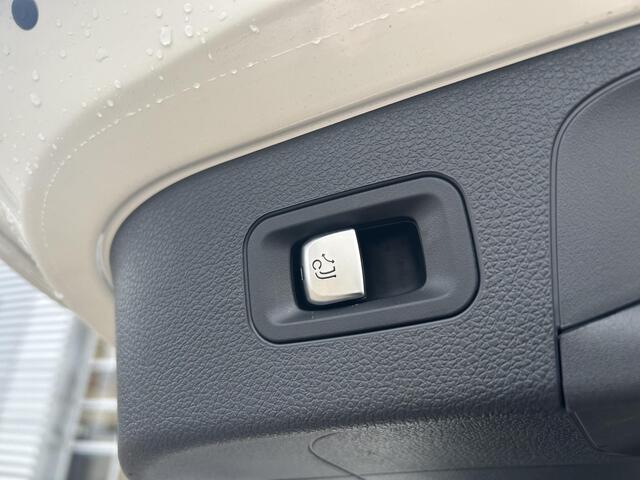 Mercedes-Benz EQC 400 4MATIC Premium Plus 80 kWh | Burmester | Head Up display | Memory | Trekhaak | Rijassistentie + | Panoramadak