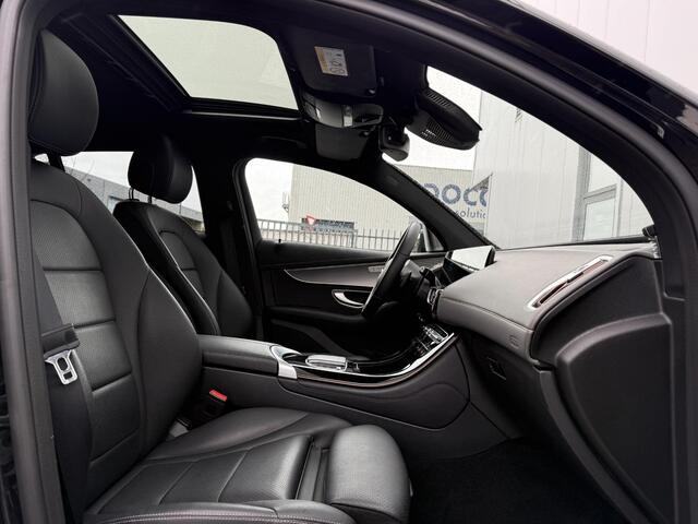 Mercedes-Benz EQC 400 4MATIC AMG Line Premium 80 kWh Full Electric Aut. Panodak 21 Inch Sfeer Burmester