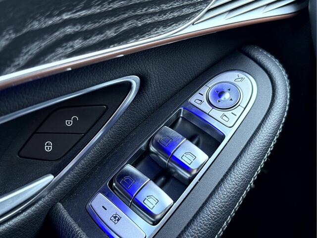 Mercedes-Benz EQC 400 4MATIC Business Luxury 80 kWh SOH 93.4%, Schuifdak, Trekhaak