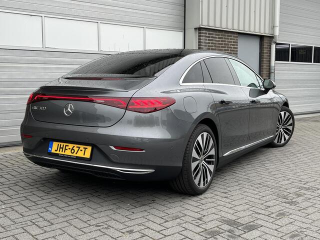 Mercedes-Benz EQE 300 Business Edition | Panoramadak | Plus Pakket | DISTRONIC Afstandsassistent | Dodehoekassistent | Donkergetint Glas Achter | Apple CarPlay | Android Auto | Elektrisch Verstelbare Stoelen + Memory | Stoelverwarming | Sfeerverlichting | Elektrisch Inklap