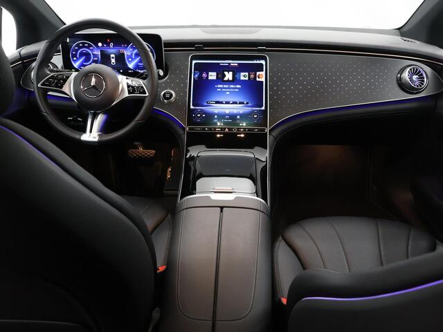 Mercedes-Benz EQE 300 Business Line 89 kWh | Panoramadak | Achteruitrijcamera | 19" lichtmetalen velgen | Stoelverwarming | Sfeerverlichting