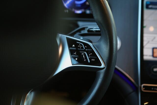 Mercedes-Benz EQE 350+ AMG Line 91 kWh | Burmester | Sfeerverlichting | Trekhaak |