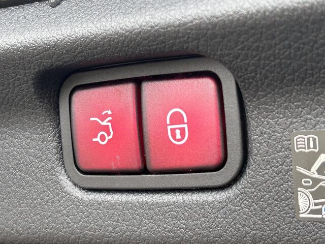 Mercedes-Benz EQE 300 AMG | Head-Up Display | Panoramadak | Achteruitrijcamera | Sfeerverlichting | Memorystoelen |Stoelverwarming | Apple & Android Carplay