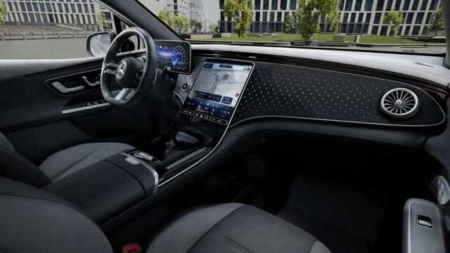 Mercedes-Benz EQE SUV 350+ AMG Line 91 kWh | Premium | Luchtvering | Head up display | Trekhaak | Winter pakket | Night pakket |