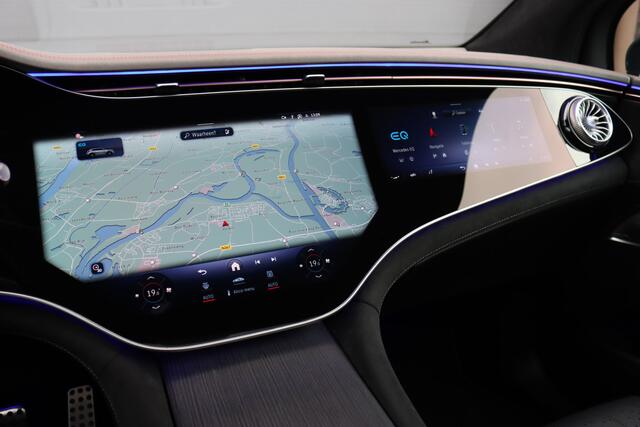 Mercedes-Benz EQE SUV 500 4Matic AMG Line 96 kWh | Hyperscreen | Airmatic | Achterasbesturing | Distronic+ | Stoelventilatie | Trekhaak | Burmester | Memory | HUD | Warmtepomp |