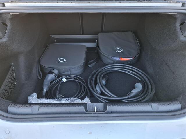 Mercedes-Benz EQE 300 Sport Edition 89 kWh AMG Line | Distronic | Memory Voorstoelen | Ledkoplampen | Alarm | 20 Inch AMG Velgen | Rijassistentiepakket | Inclusief 24 maanden Mercedes-Benz Certified garantie voor Europa.