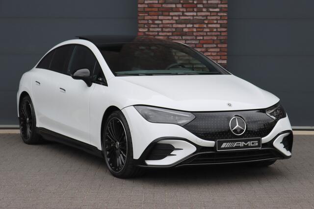 Mercedes-Benz EQE 300 Star Edition AMG 90 kWh | Luchtvering | Achterasbesturing | Distronic+ | Panoramadak | Burmester | Digital Light | Verwarmd Stuurwiel | Trekhaak | Keyless Go |