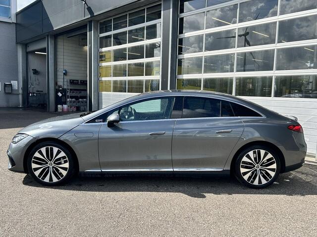 Mercedes-Benz EQE 300 | Panoramadak | Luxury | Achteruitrijcamera | Memorystoelen Verwarmd | Sfeerverlichting | Apple & Android Carplay
