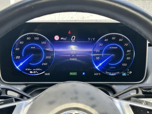 Mercedes-Benz EQE 300 | Panoramadak | Luxury | Achteruitrijcamera | Memorystoelen Verwarmd | Sfeerverlichting | Apple & Android Carplay