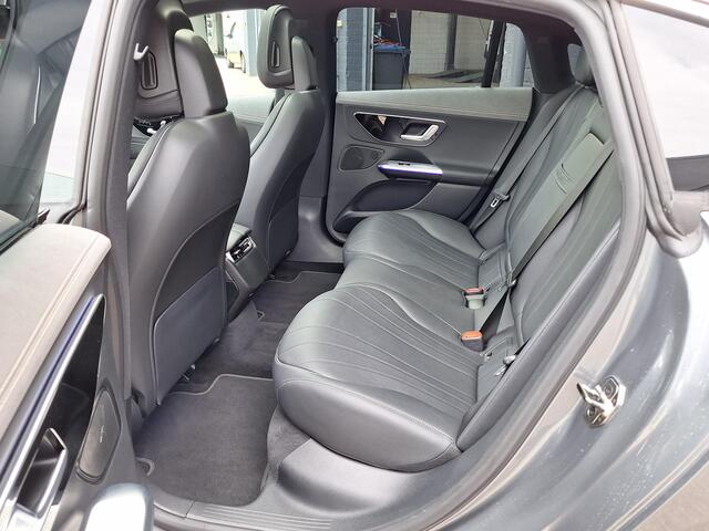 Mercedes-Benz EQE 300 Luxury Line 89 kWh | Panoramadak | Achteruitrijcamera | Memory Pakket incl. Stoelverwarming | DISTRONIC Afstandsassistent | Sfeerverlichting | Apple & Android Carplay | DIGITAL LIGHT | Dodehoekassistentie | Keyless-GO | Elektrisch Bedienbare Achterkle