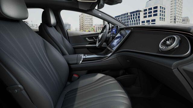Mercedes-Benz EQE 300 Luxury Line 89 kWh | Burmester | Panoramadak | Memory | 360 camera |