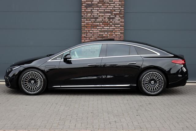 Mercedes-Benz EQS 450+ AMG Line 118 kWh | Facelift | Hyperscreen | Airmatic | Achterasbesturing | Distronic+ | HUD | Verwarmd Stuurwiel | Massage | Stoelventilatie | Digital Light | Panoramadak | Trekhaak |
