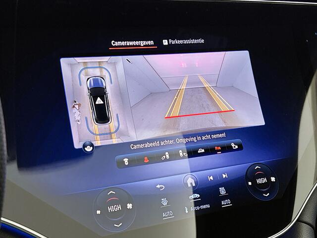 Mercedes-Benz EQS SUV 450 4-MATIC AMG Line 7persoons 118 kWh | Premium pakket | Panorama schuifdak | Rijassistentie Pakket | Head Up display | Alarm Urban Guard Inclusief 24 maanden MB Certified garantie voor Europa. Graag bellen voor het komen bezichtigen!