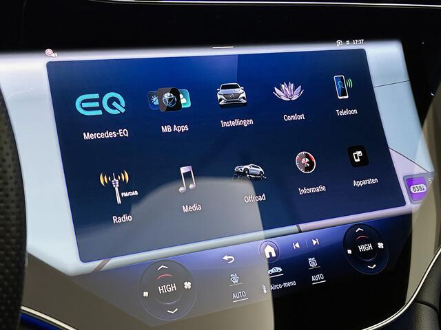 Mercedes-Benz EQS SUV 450 4-MATIC AMG Line 7persoons 118 kWh | Premium pakket | Panorama schuifdak | Rijassistentie Pakket | Head Up display | Alarm Urban Guard Inclusief 24 maanden MB Certified garantie voor Europa. Graag bellen voor het komen bezichtigen!