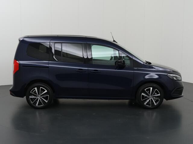 Mercedes-Benz EQT Tourer 200 L1 Premium Plus 45kWh | 23.000,- excl. BTW | Navigatie | Dodehoekwaarschuwing | Parkeerpakket met achteruitrijcamera | Carplay | Stoelverwarming | Privacyglass | LED Verlichting | Certified