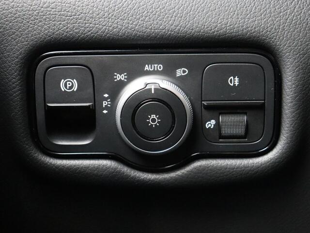 Mercedes-Benz EQV 300 Avantgarde Lang Airmatic | Distronic 2 | Zeer Compleet