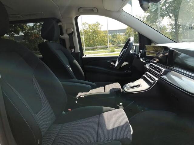 Mercedes-Benz EQV 300 L2 90 kWh Nieuw Model 7-zitter Distronic LED WideScreen Stoelverwarming Camera