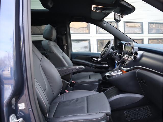 Mercedes-Benz EQV 300 90 kWh Soh 97,3 % - 8 Peroons - Vol Opties - Pano - Luchtvering - Leder