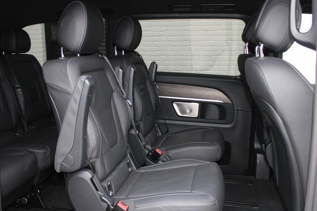 Mercedes-Benz EQV 300 L2 / AMG / New Model / Luchtvering / 7-Persoons / Burmester / Vol Opties / NIEUWSTAAT