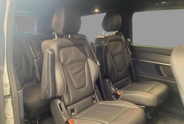 Mercedes-Benz EQV 300 L2 Avantgarde 90 kWh 7-zitter 63.950 incl. BTW Airmatic Distronic LED Leder EL. Schuifdeuren Stuurverwarming Stoelverwarming