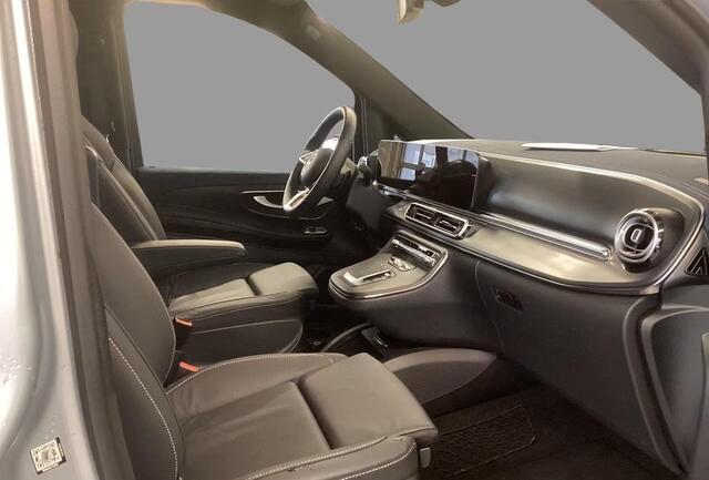 Mercedes-Benz EQV 300 L2 Avantgarde 90 kWh 7-zitter 63.950 incl. BTW Airmatic Distronic LED Leder EL. Schuifdeuren Stuurverwarming Stoelverwarming