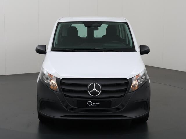 Mercedes-Benz EVITO TOURER 129 L2 PRO 90kWh | Snelladen 110 KWh | Navigatie | Parkeerpakket | Comfortbestuurdersstoel |Dodehoekassistent | 8 Zitplaatsen | 360Km Range |