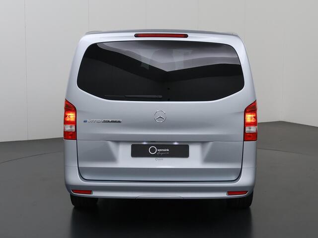 Mercedes-Benz EVITO TOURER 129 L2 PRO 90kWh | 8-PERSOONS | Snelladen 110 KWh | Achteruitrijcamera | Parkeerpakket | Comfortbestuurdersstoel | Dodehoekassistent | 8 Zitplaatsen | 360KM Range | KORTING ¤25.900,- !!!